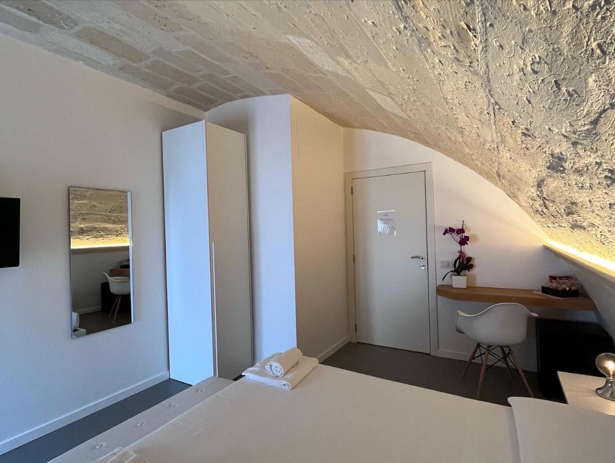 Il Giramondo Suite&Room Self Check-In มาเตรา ภายนอก รูปภาพ