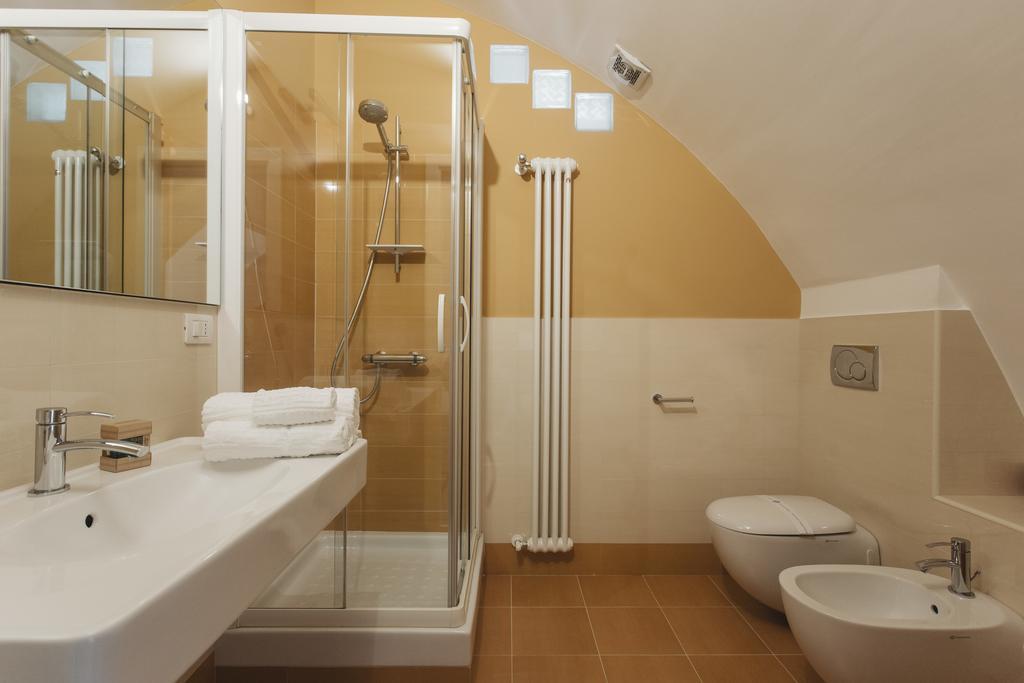Il Giramondo Suite&Room Self Check-In มาเตรา ภายนอก รูปภาพ