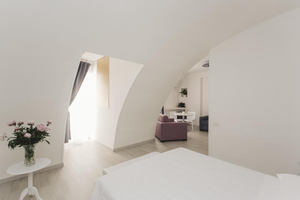 Il Giramondo Suite&Room Self Check-In มาเตรา ภายนอก รูปภาพ